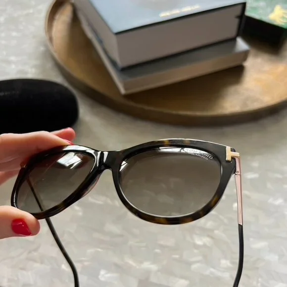 Tom Ford 56mm Polorized Cat Eye Sunglasses - Picture 6 of 8